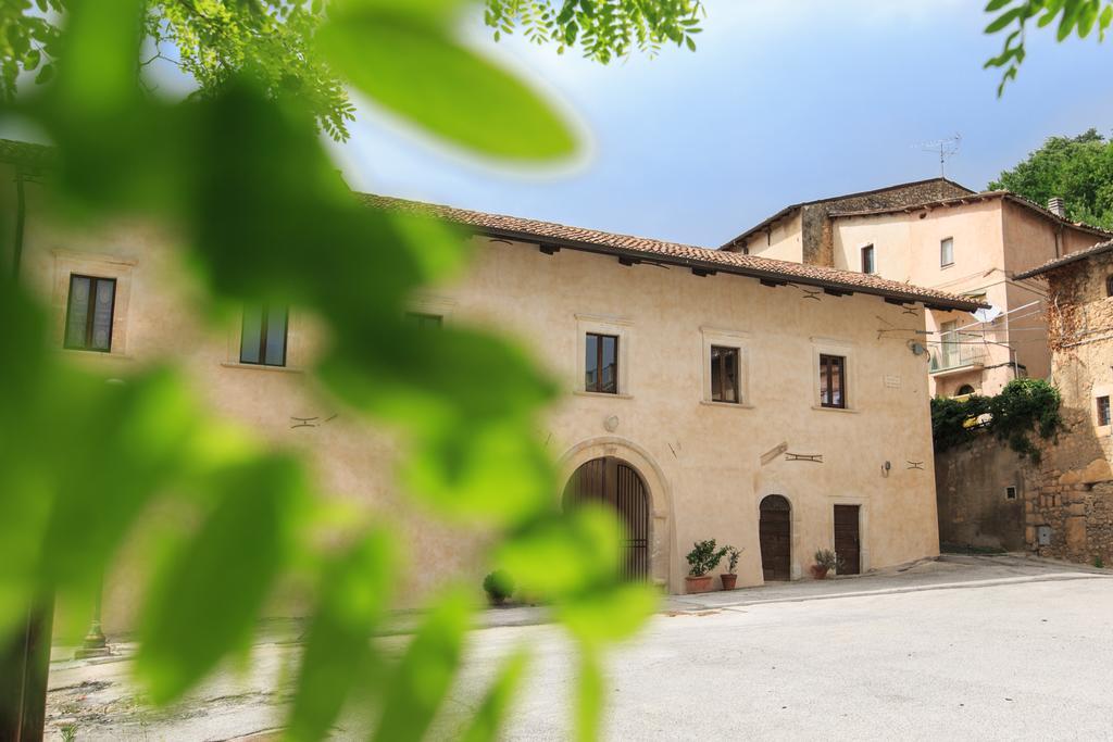 Hôtel Casa Rosati à Fontecchio Extérieur photo