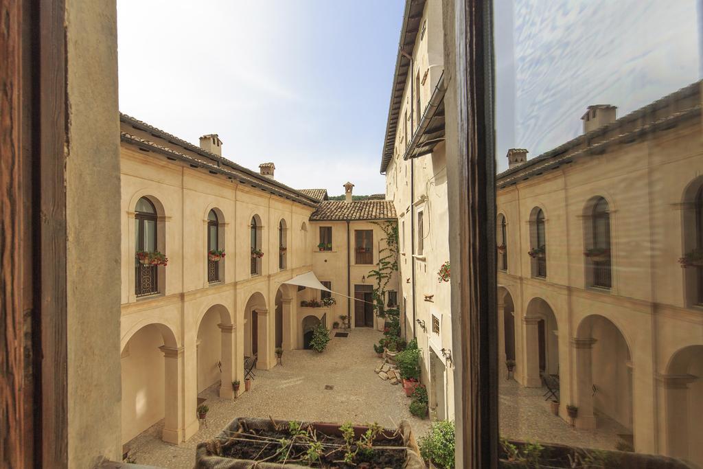 Hôtel Casa Rosati à Fontecchio Extérieur photo